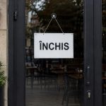 8 din 10 restaurante și hoteluri își taie investițiile