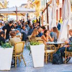 HoReCa a pierdut 25.000 de angajați, adică 10% din total